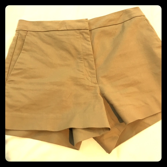 Aritzia Wilfred tan shorts - Picture 1 of 6